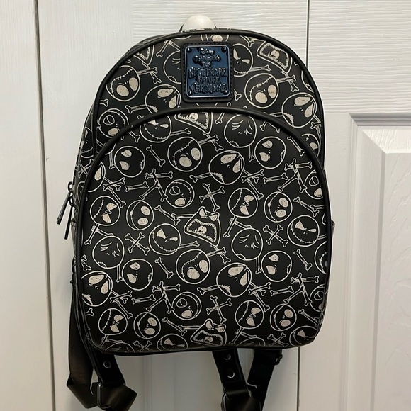 Disney the nightmare before Christmas backpack excellent condition - Picture 2 of 8